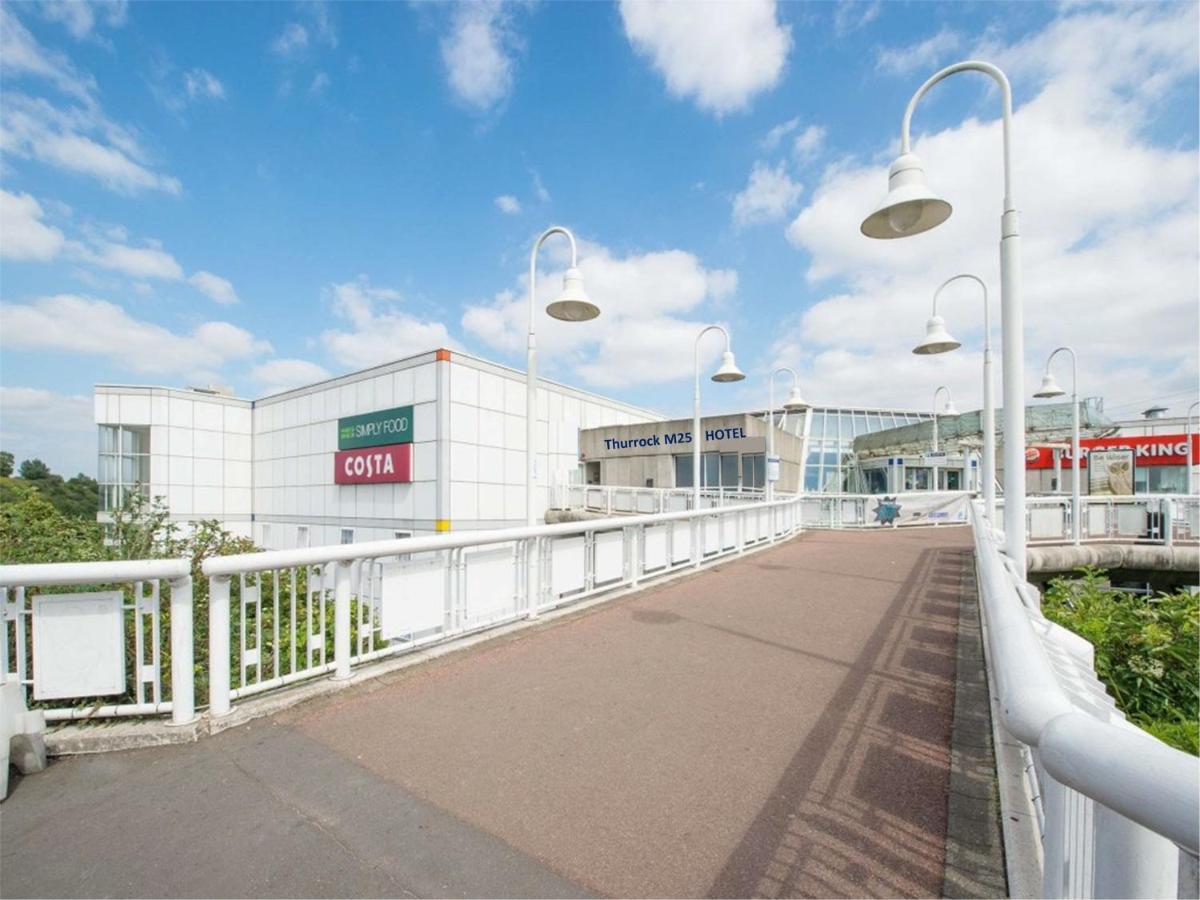 Thurrock Hotel M25 Services Aveley Bagian luar foto
